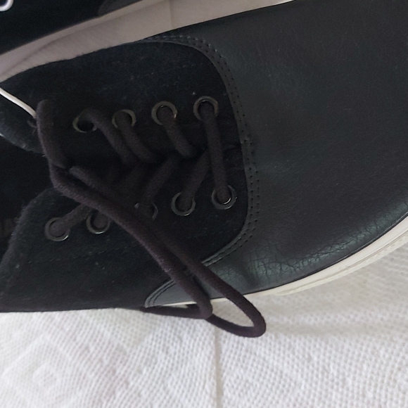 Men's shoes - Picture 3 of 5